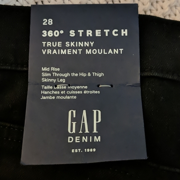 NWT GAP Black distressed skinny Jeggings size 28 - Picture 7 of 7